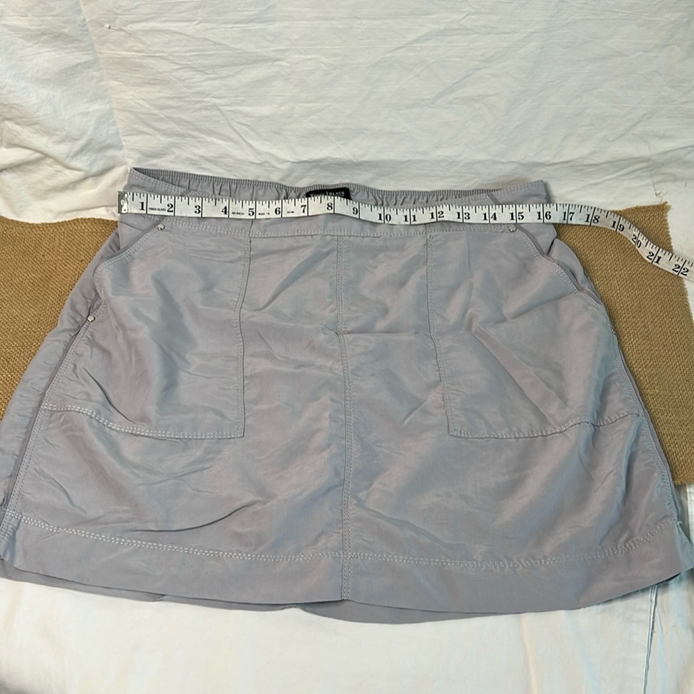 White House Black Market skirt